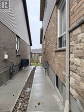 147 Fleming Rd in Guelph, ON - Building Photo - Building Photo