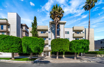 1424 N Poinsettia Pl in Los Angeles, CA - Building Photo - Building Photo