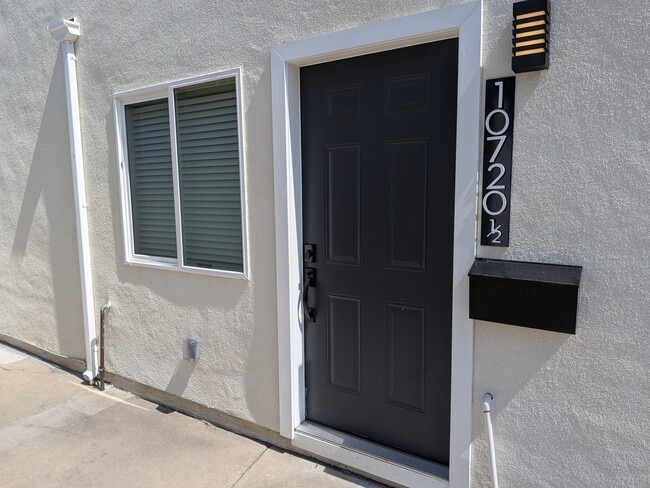 property at 10720 1/2 Charnock Rd
