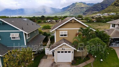 87-1028-1028 Kahiwelola St in Waianae, HI - Building Photo - Building Photo