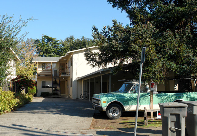 752 Beaver St in Santa Rosa, CA - Foto de edificio - Building Photo