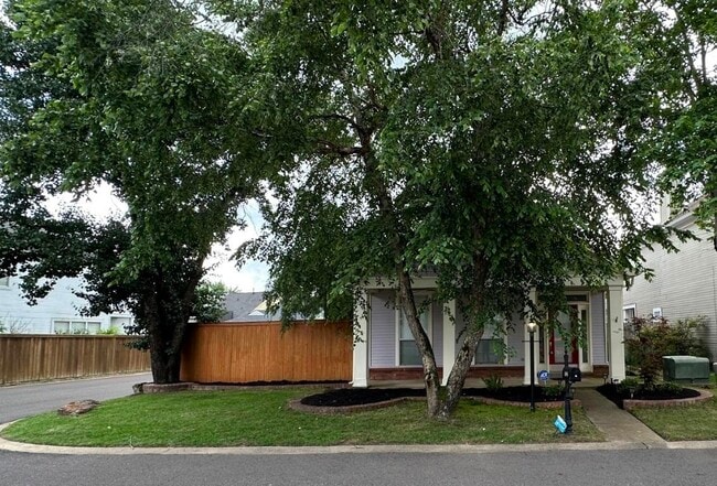 property at 1093 River Isle Dr