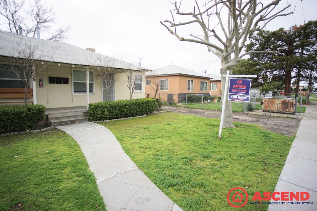 1509 Terrace Wy in Bakersfield, CA - Foto de edificio