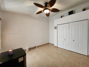 17973 SW 13th St-Unit -1 in Pembroke Pines, FL - Building Photo - Building Photo