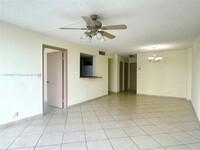 2049 S Ocean Dr, Unit #806 in Hallandale Beach, FL - Foto de edificio - Building Photo