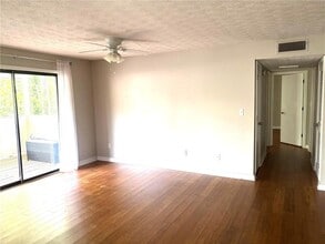 504 Wynnes Ridge Cir SE in Marietta, GA - Building Photo - Building Photo