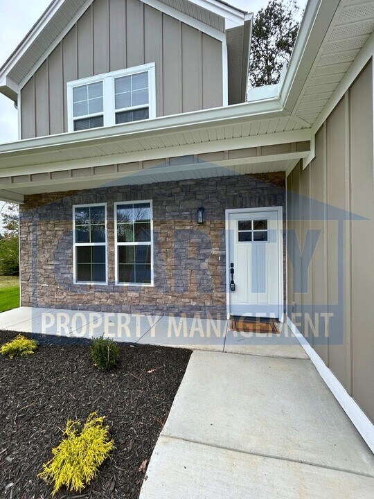 1821 Preservation Drive NE in Cleveland, TN - Building Photo