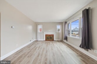 304 Newfield Rd in Glen Burnie, MD - Building Photo - Building Photo