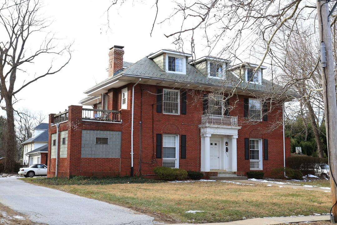 5708 Pimlico Road in Baltimore, MD - Foto de edificio