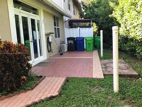 5500 NW 90th Terrace in Sunrise, FL - Building Photo - Building Photo