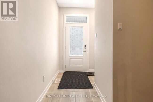 578 Oldenburg Ave in Ottawa, ON - Building Photo - Building Photo