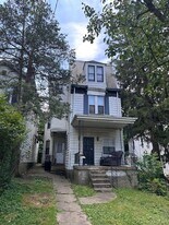 623 Riddle Rd in Cincinnati, OH - Building Photo