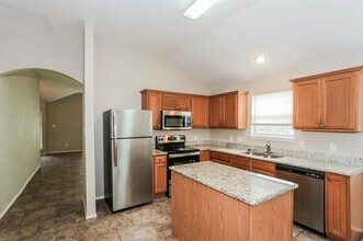 1723 Katrina Ln in Lancaster, TX - Building Photo - Building Photo