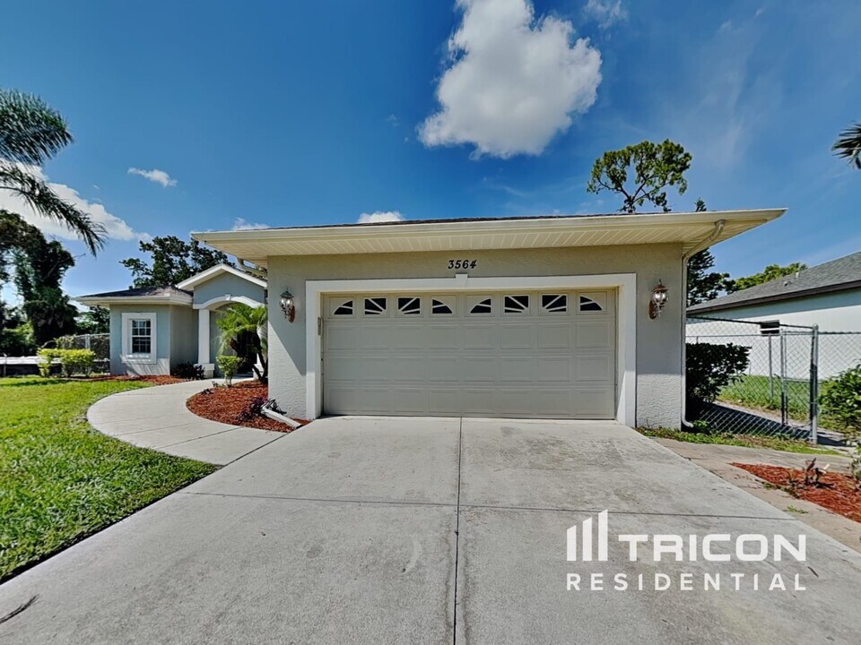 3564 Laslo Ave in North Port, FL - Building Photo