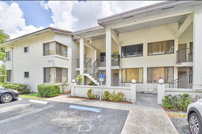 3100 NW 46th St, Unit 202