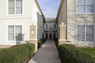 Villas at Turf Valley in Ellicott City, MD - Building Photo - Building Photo