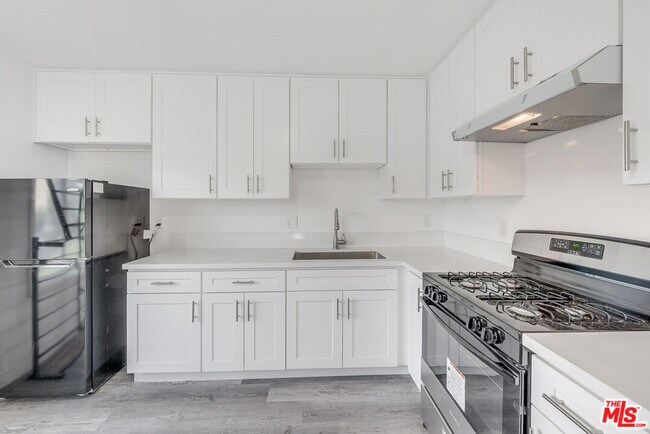 1031 57th St in Los Angeles, CA - Building Photo - Building Photo