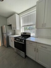 7009 N Ridge in Chicago, IL - Building Photo - Building Photo