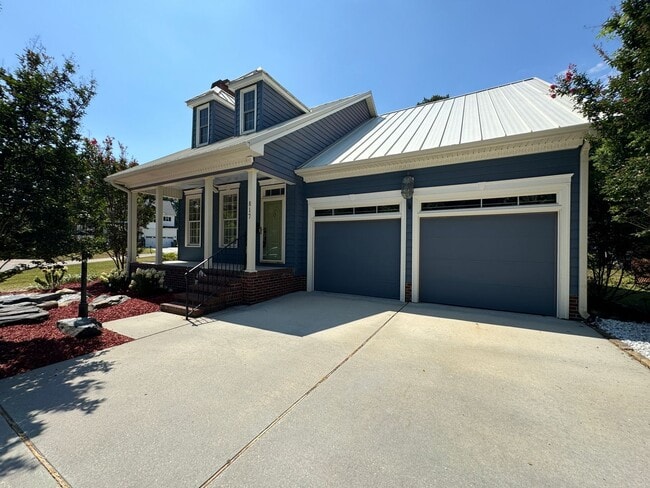 property at 817 Norwood St