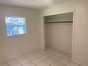 8420 N Brooks St in Tampa, FL - Building Photo - Building Photo