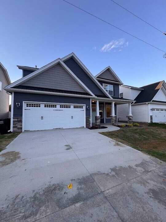 37 Snowmill Rd in Woodruff, SC - Building Photo