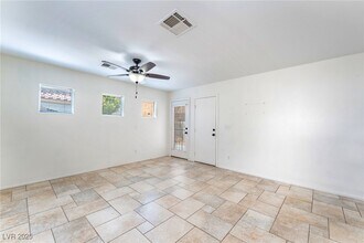 4067 Asante Cove St in Las Vegas, NV - Building Photo - Building Photo