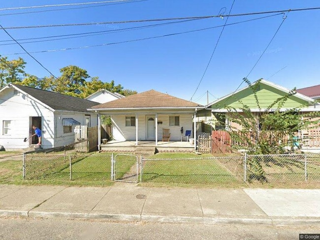 property at 605 Russell St