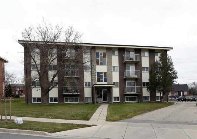 157 Macgregor Cres in Waterloo, ON - Building Photo - Building Photo