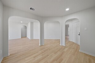 5203 Panay Park Dr in Houston, TX - Building Photo