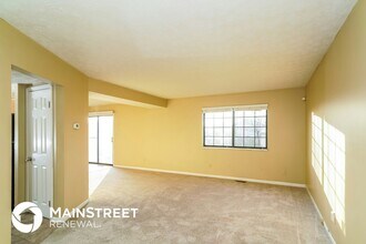 132 Westridge Pl in Greenwood, IN - Building Photo - Building Photo