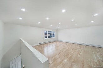 109-87 Francis Lewis Blvd in Queens, NY - Building Photo - Building Photo