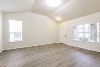 12350 Maura Lane in Houston, TX - Building Photo - Building Photo