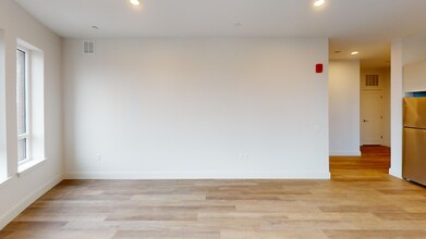 951 Dorchester Ave, Unit #2 in Boston, MA - Building Photo - Building Photo