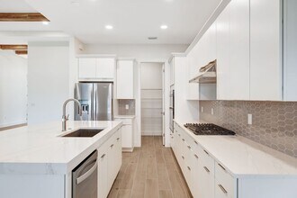 9037 Wisteria Wy in Naples, FL - Building Photo - Building Photo