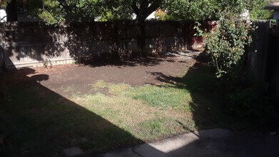2301 Ramon Dr in Sacramento, CA - Building Photo - Building Photo