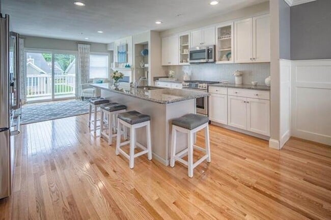 property at 23 Northfield Dr