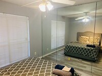 3900 Woodchase Dr photo'