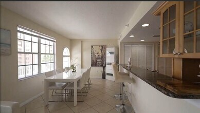 445 S Hamden Dr in Clearwater, FL - Building Photo - Building Photo