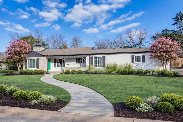 property at 4045 Carolyn Rd