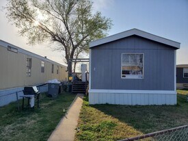 2504 SW Jefferson Ave in Lawton, OK - Building Photo