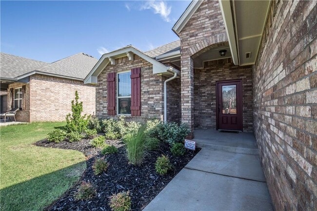 8701 SW 66th Pl in Oklahoma City, OK - Building Photo - Building Photo