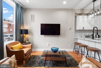 2235 E Chase St in Baltimore, MD - Building Photo - Building Photo