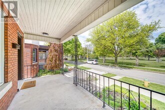 1023 Chilver Rd in Windsor, ON - Building Photo - Building Photo