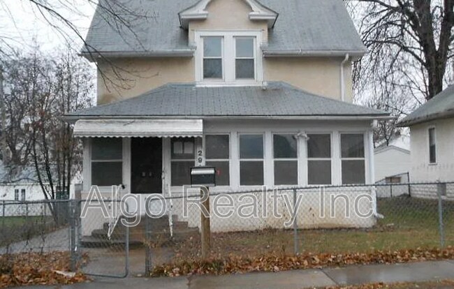 property at 2910 N Sheridan Ave