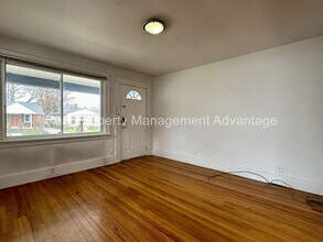 316 Spencer St in Ferndale, MI - Building Photo - Building Photo