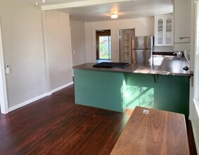 2044 Humboldt Rd in Chico, CA - Building Photo - Building Photo