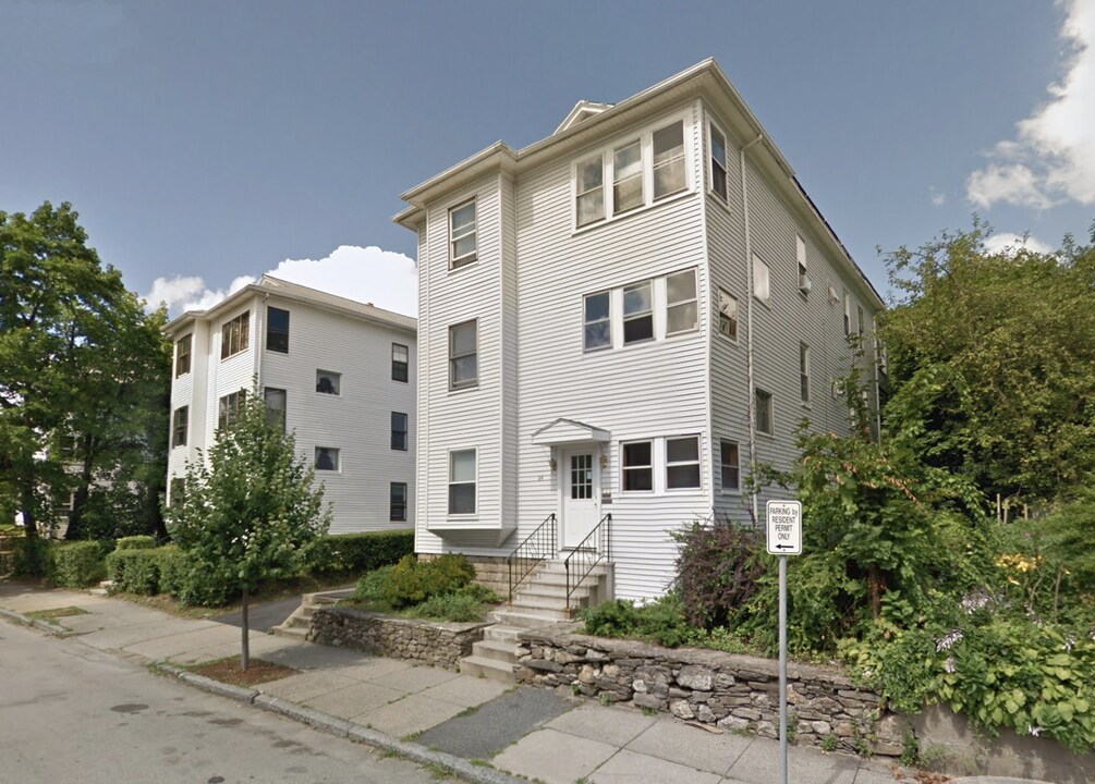 84 Florence St, Unit 2 in Worcester, MA - Foto de edificio