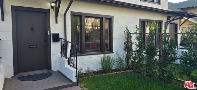 1448 Calumet Ave in Los Angeles, CA - Building Photo - Building Photo