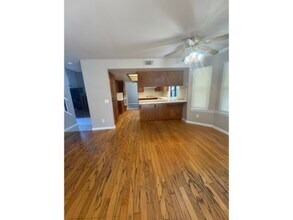 2142-2142 Sample Ave in Clovis, CA - Building Photo - Building Photo