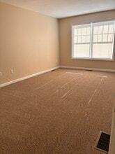 248 Green St, Unit A in Manchester, NH - Building Photo - Building Photo